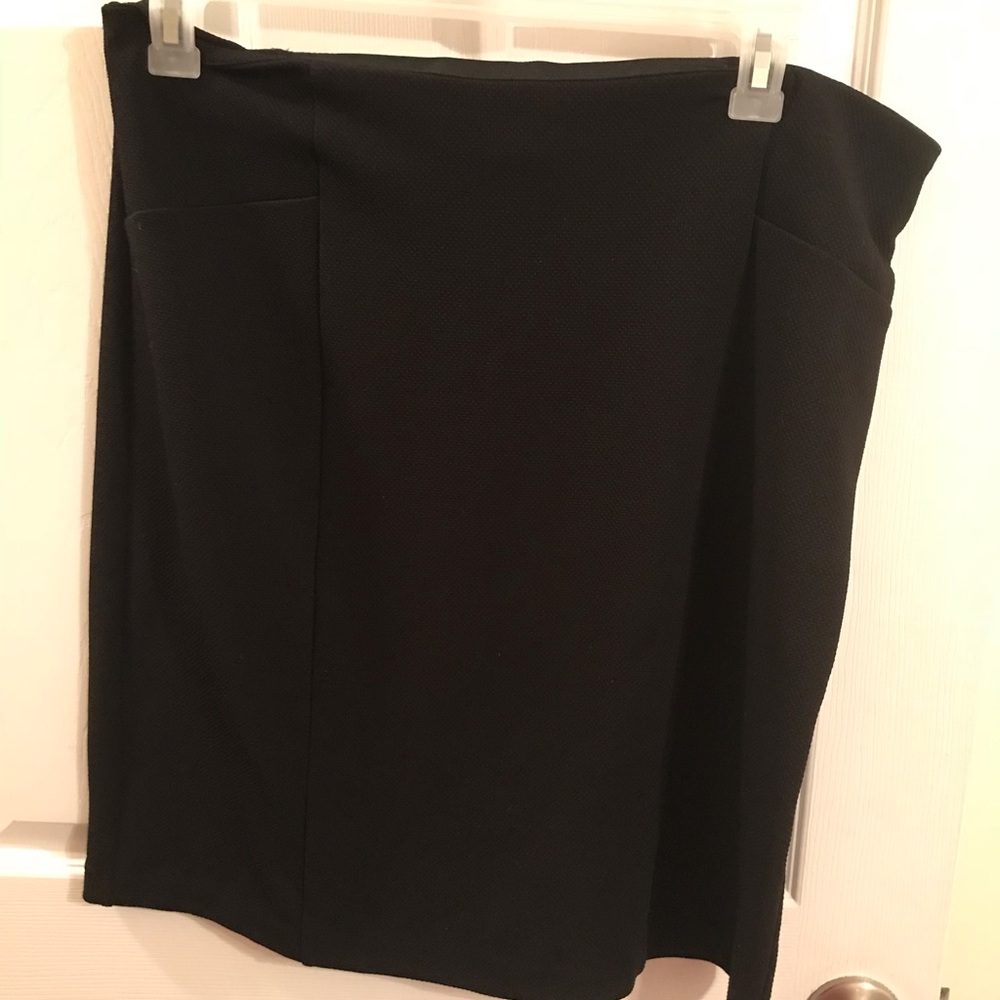Stretchy work skirt!!